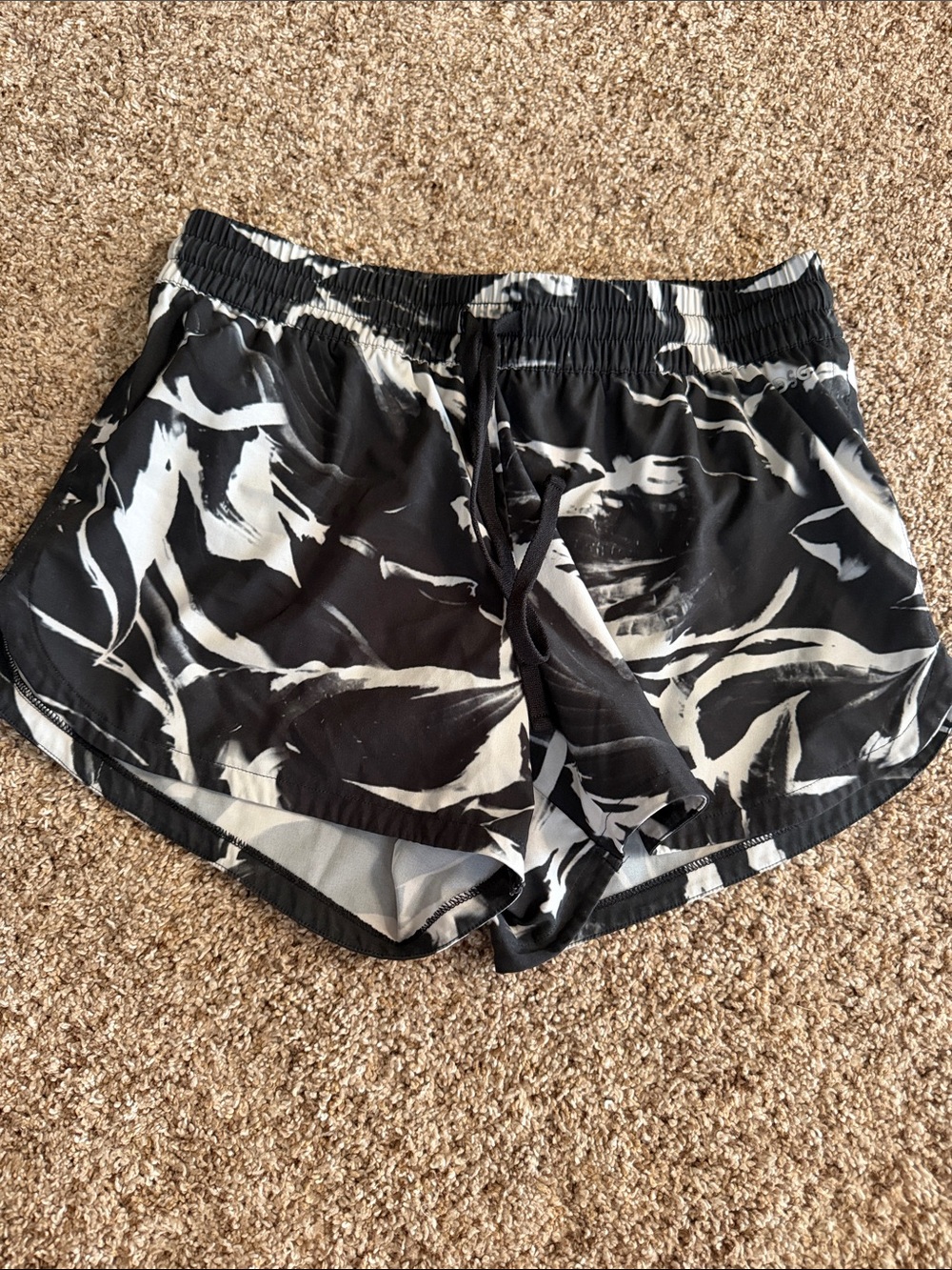 DSG Women’s Black & White Active Shorts